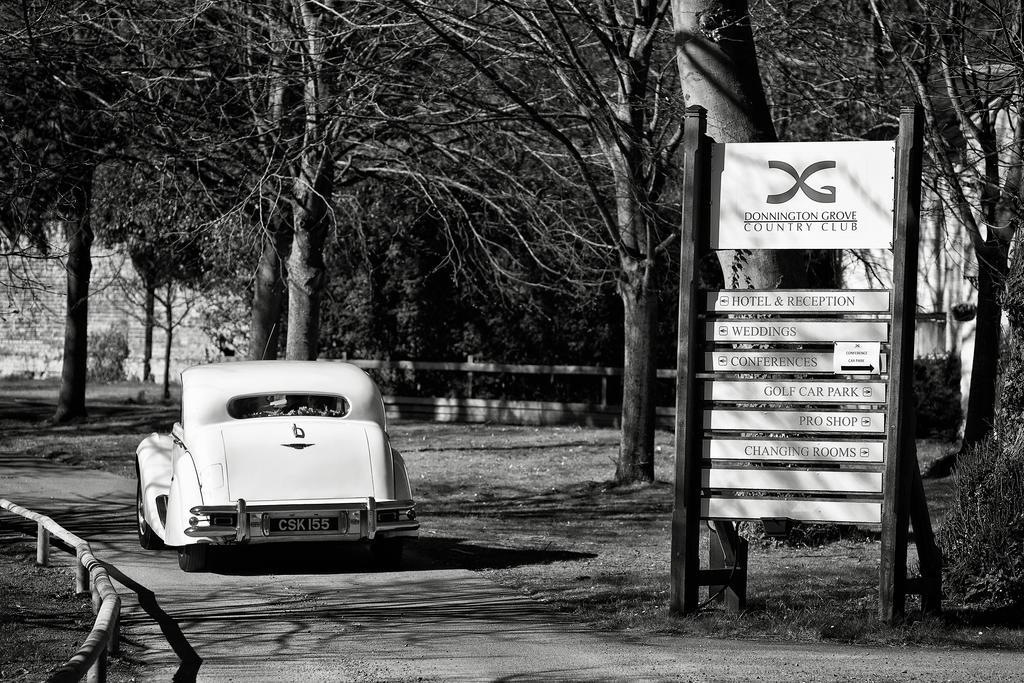 Donnington Grove Guest House นิวเบอรี ภายนอก รูปภาพ